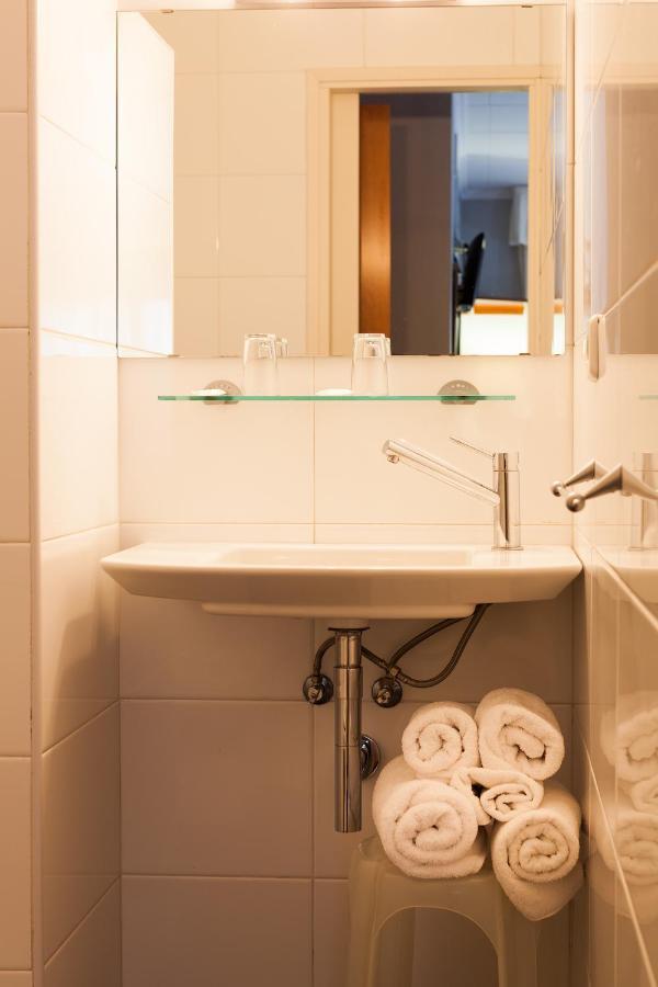 Hostal Restaurant Roma Cubells Εξωτερικό φωτογραφία