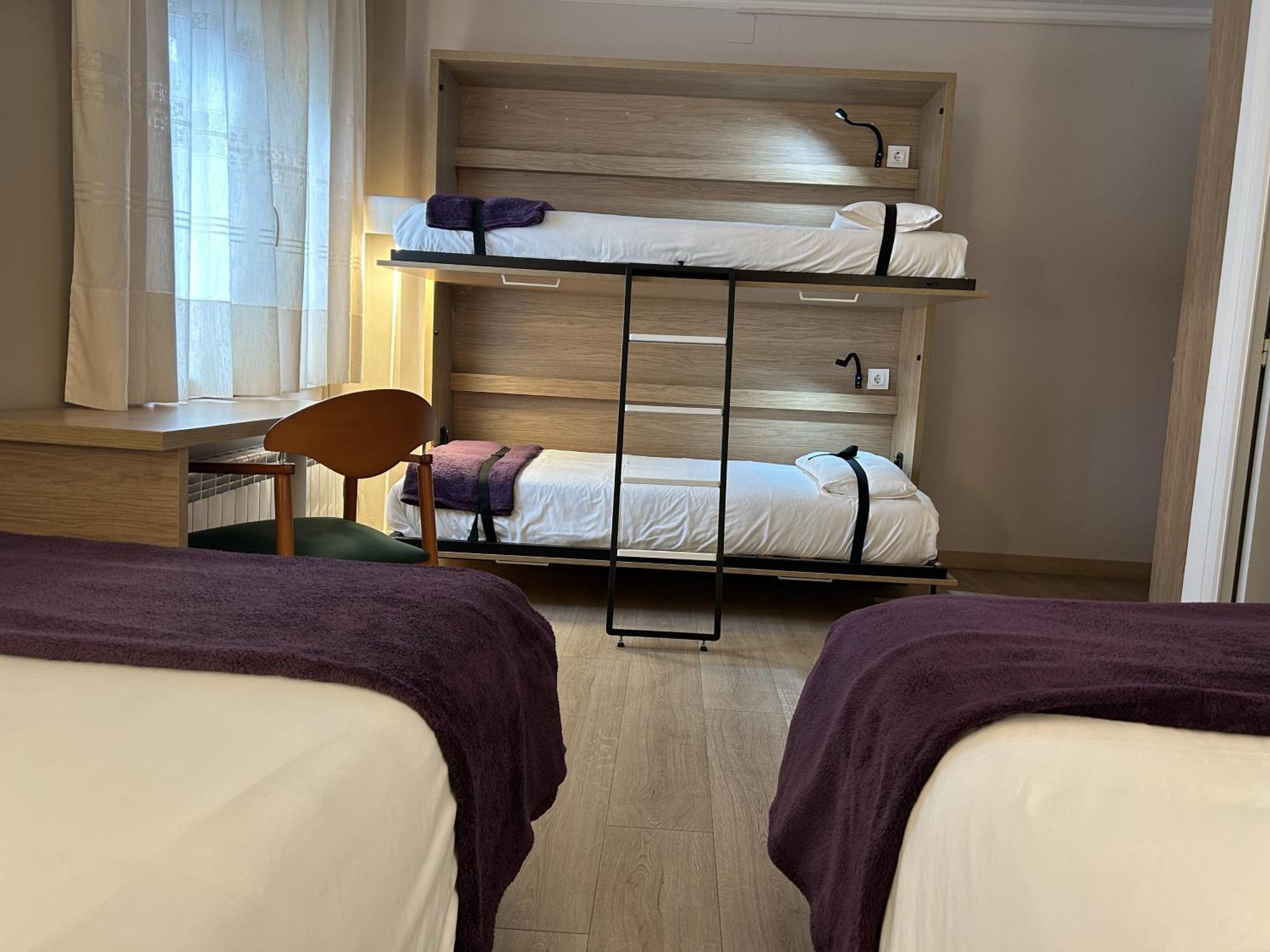Hostal Restaurant Roma Cubells Εξωτερικό φωτογραφία